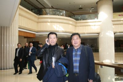 民建山西省委副主委薛维梁与赵宝乐合影长治昂生医药集团总裁张秋利与